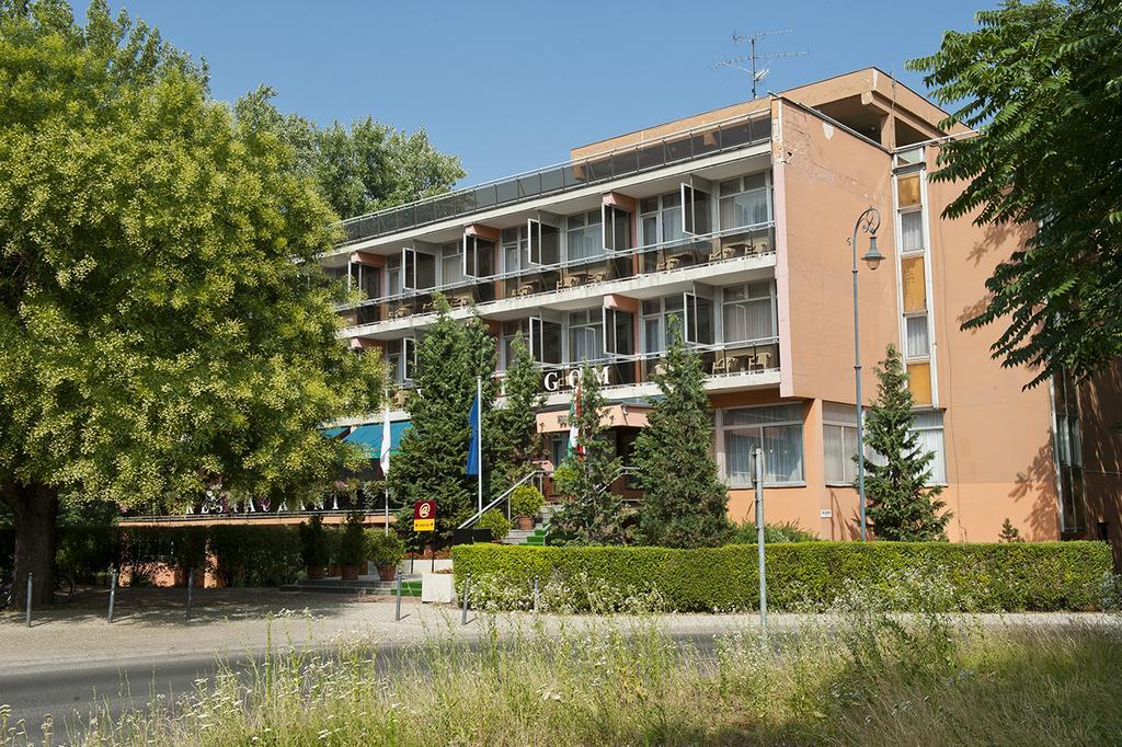 Hotel Esztergom Ngoại thất bức ảnh
